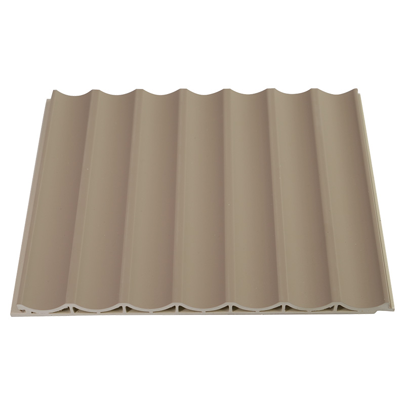 لوح جداري من مادة PVC WPC بسمك 214×10 مم، بتصميم شبكي داخلي مقوس، مناسب للديكور الداخلي للمنزل